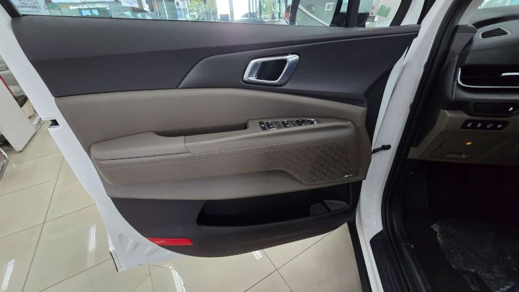 kia carnival 3.5 v6 gasolina ex automatico 24/25 0km8