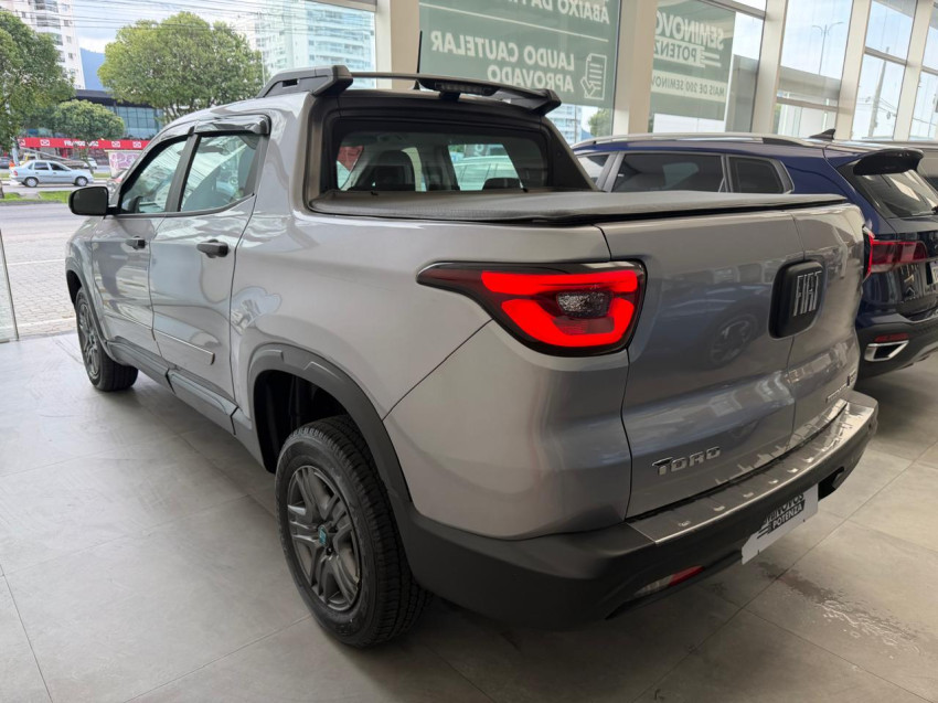 fiat toro 1.3 turbo 270 flex endurance at6 25/25 seminovo5