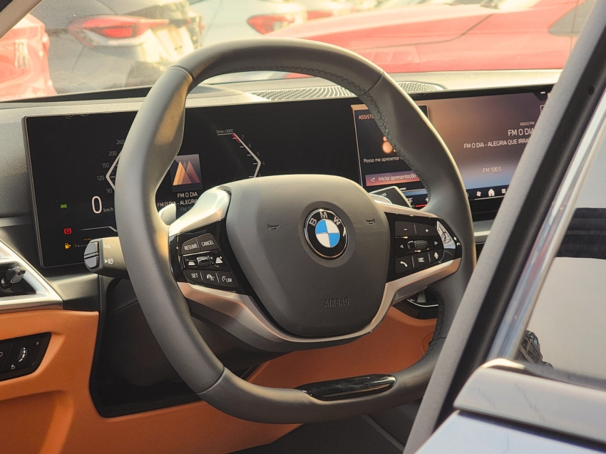 BMW 320i 2.0 16V TURBO FLEX SPORT GP AT 25/26 SEMINOVO4