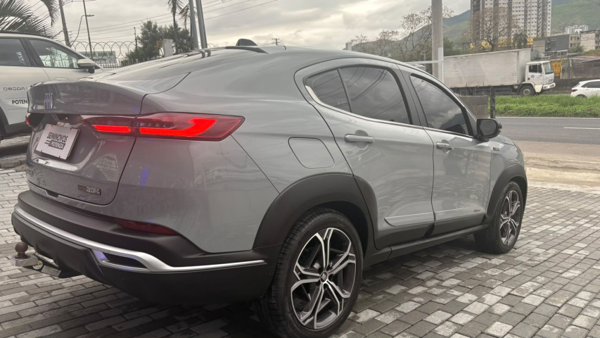 fiat fastback 1.3 turbo 270 flex limited edition at6 3p automatico 20243