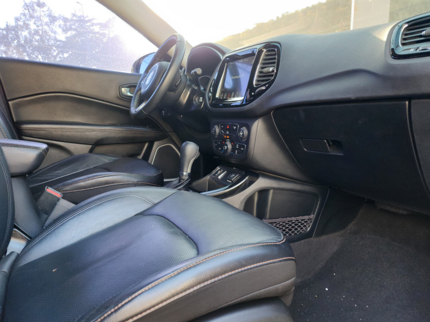 jeep compass 2.0 16v flex limited at 19/20 seminovo12
