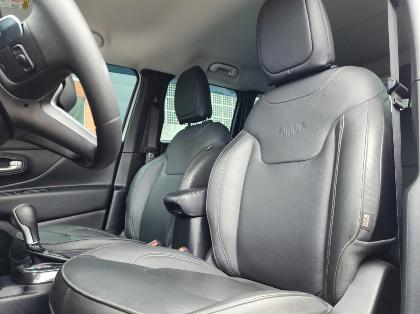 jeep renegade 1.3 t270 turbo flex longitude at6 25/26 seminovo6