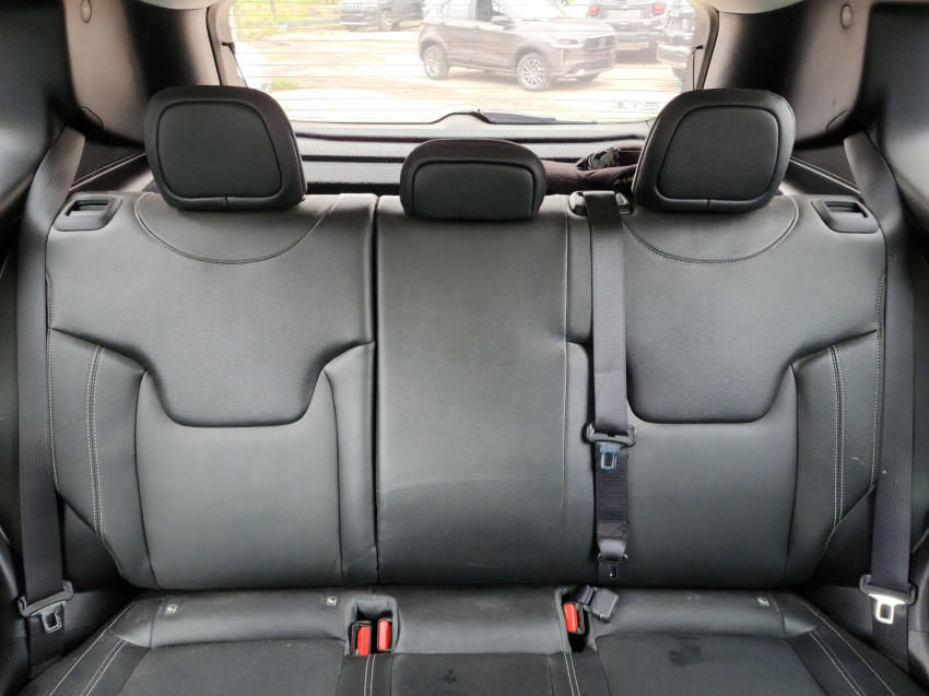 jeep renegade 1.3 t270 turbo flex longitude at6 25/26 seminovo14