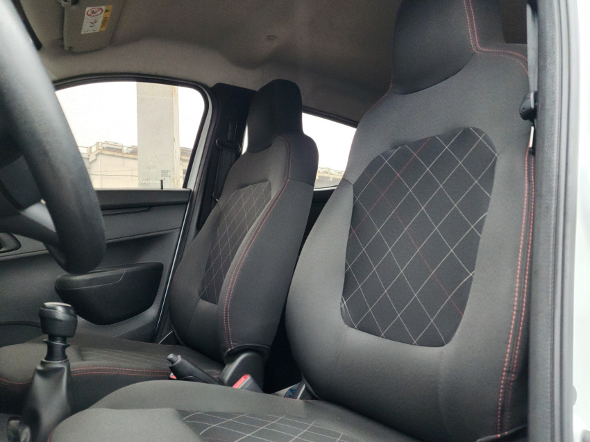 renault kwid 1.0 12v sce flex zen man 24/25 seminovo6