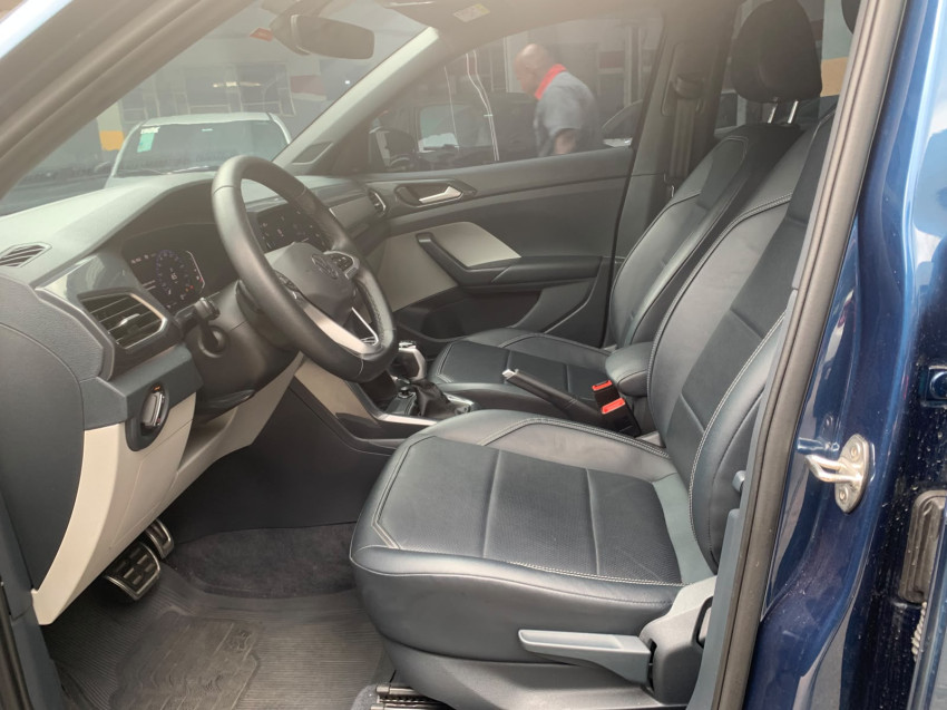 volkswagen t-cross 1.4 250 tsi total flex highline at 23/24 seminovo6