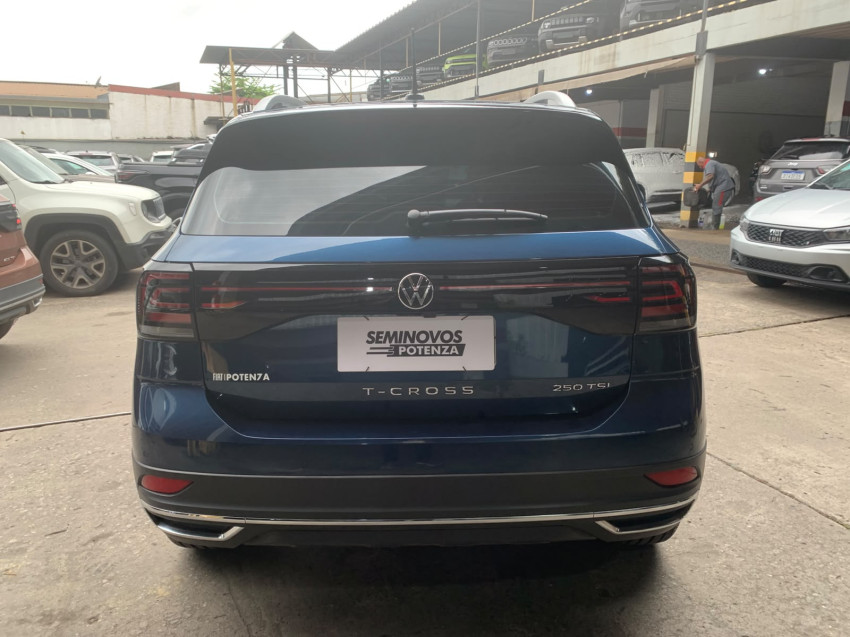 volkswagen t-cross 1.4 250 tsi total flex highline at 23/24 seminovo4
