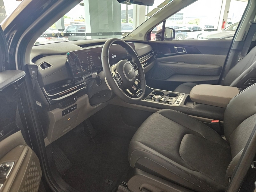 KIA CARNIVAL 3.5 V6 GASOLINA EX AT 24/25 SEMINOVO9