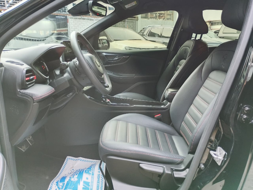 FIAT FASTBACK 1.3 TURBO 270 FLEX ABARTH AT6 24/24 SEMINOVO7