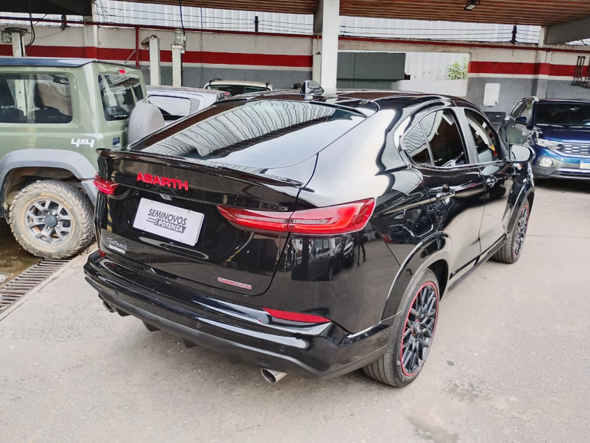 FIAT FASTBACK 1.3 TURBO 270 FLEX ABARTH AT6 24/24 SEMINOVO5