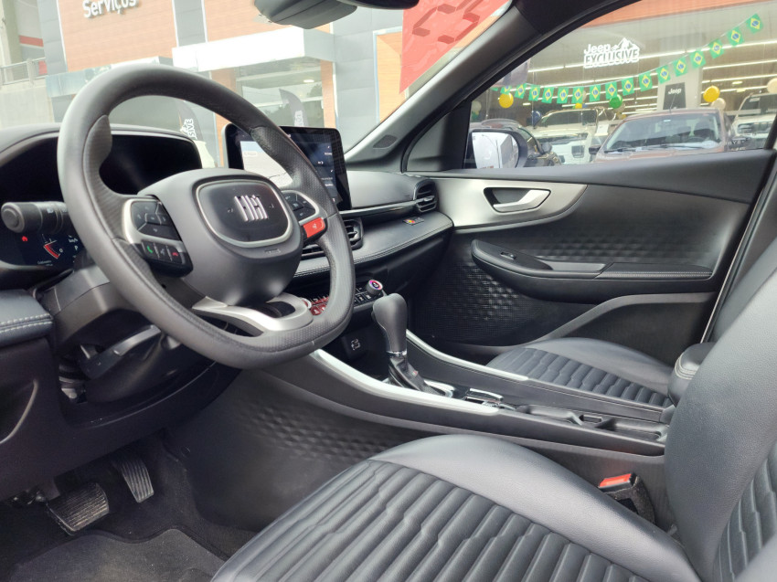 fiat fastback 1.3 turbo 270 flex limited edition at6 24/25 seminovo5