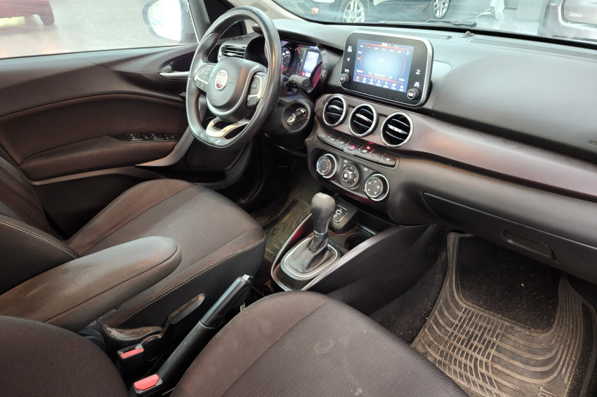 fiat cronos 1.8 e.torq flex precision at6 4p automatico 2019