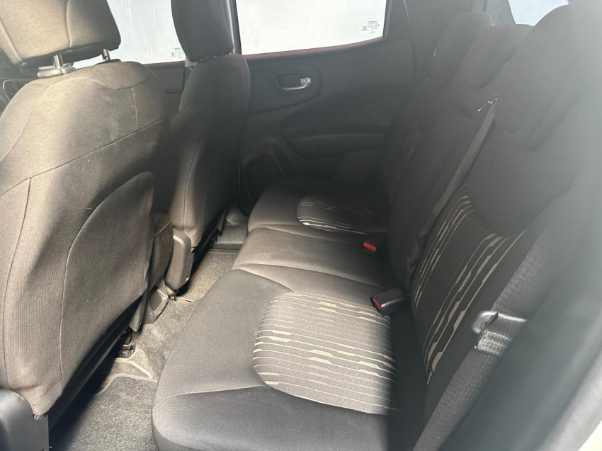 fiat toro 1.8 16v evo flex freedom at6 1.0 4p automatico 201811