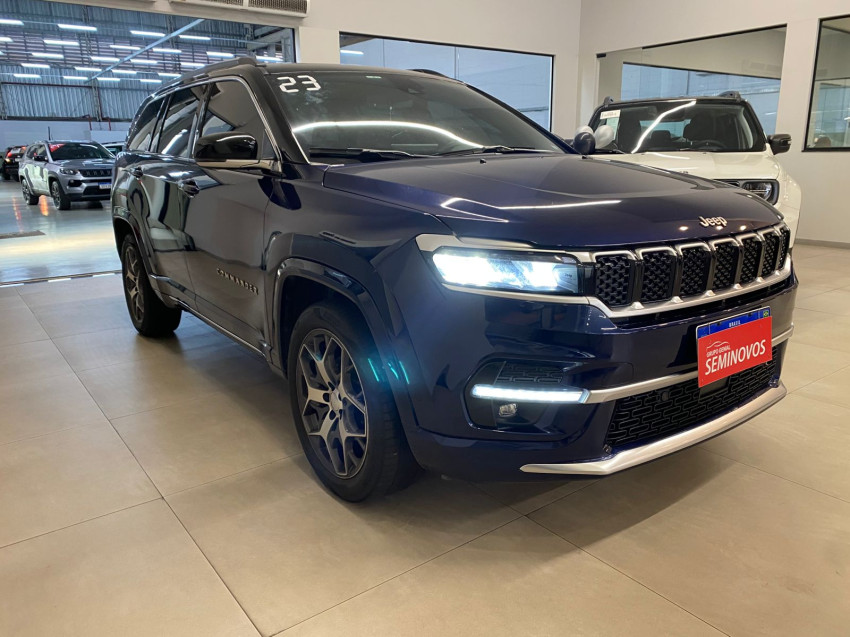 jeep commander 1.3 t270 turbo flex overland at6 4p automatico 2023 jeep commander 1.3 t270 turbo flex overland at6 4p automatico 2023
