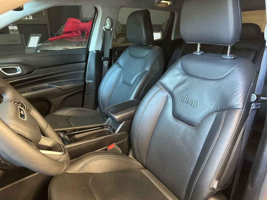 jeep compass 1.3 t270 turbo flex longitude at6 4p automatico 2024 jeep compass 1.3 t270 turbo flex longitude at6 4p automatico 2024