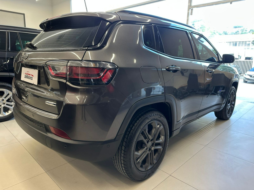 jeep compass 1.3 t270 turbo flex longitude at6 4p automatico 2024 jeep compass 1.3 t270 turbo flex longitude at6 4p automatico 2024