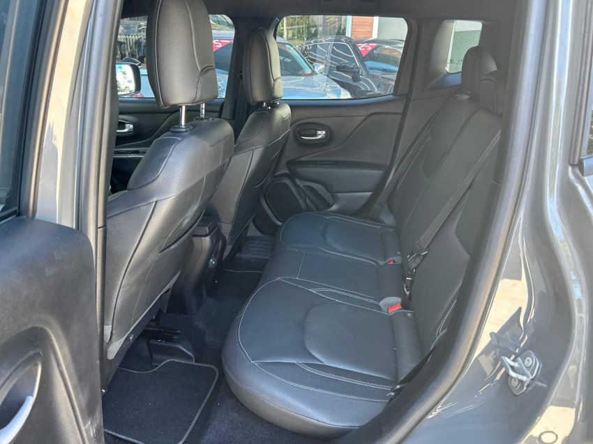 jeep renegade 1.3 t270 turbo flex s 4x4 at9 4p automatico 2022 jeep renegade 1.3 t270 turbo flex s 4x4 at9 4p automatico 2022