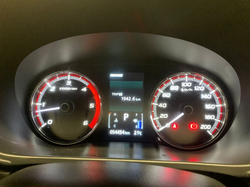 l200 tritn sport gls com varios acessorios l200 tritn sport gls com varios acessorios