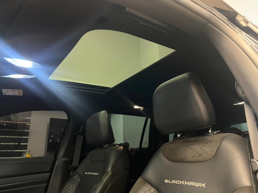 jeep commander 2.0 hurricane 4 turbo gasolina blackhawk at9 4p automatico 2025