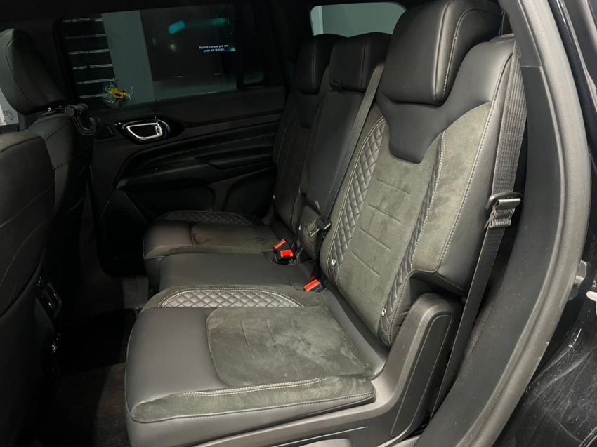jeep commander 2.0 hurricane 4 turbo gasolina blackhawk at9 4p automatico 2025