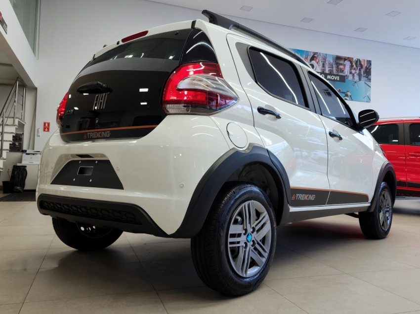 fiat mobi 1.0 firefly flex trekking man 26/27 0km14