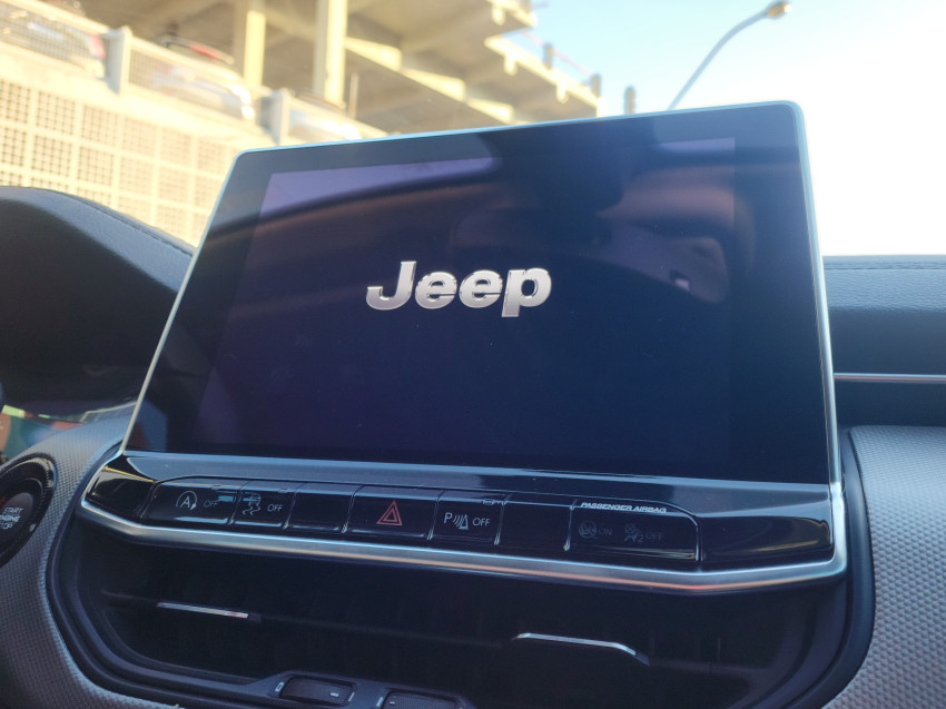 jeep compass 1.3 t270 turbo flex longitude at6 22/23 seminovo jeep compass 1.3 t270 turbo flex longitude at6 22/23 seminovo