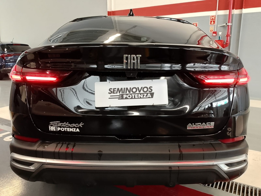 fiat fastback 1.0 turbo 200 flex audace cvt 23/23 seminovo fiat fastback 1.0 turbo 200 flex audace cvt 23/23 seminovo