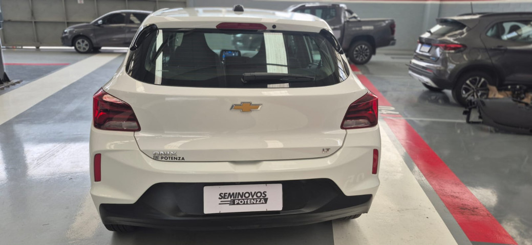 chevrolet onix 1.0 flex lt man 23/24 seminovo2