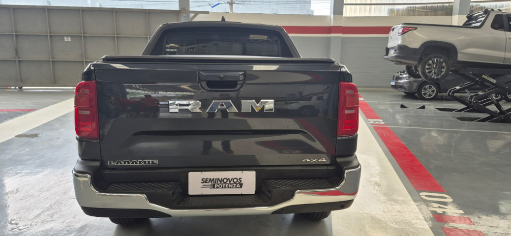 ram rampage 2.0 turbo diesel laramie 4x4 at 23/24 seminovo4