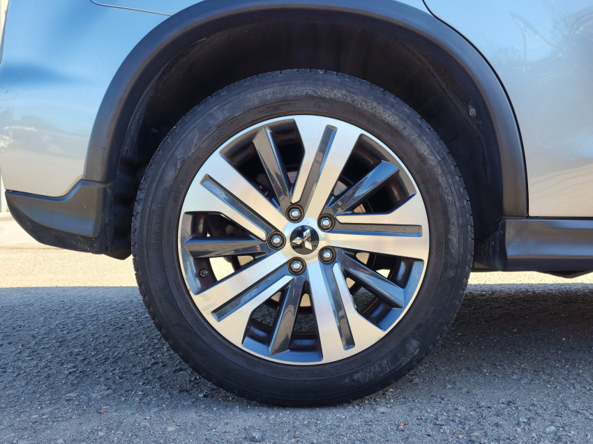 mitshubishi outlander sport 2.0 mivec gasolina hpe at 20/21 seminovo10