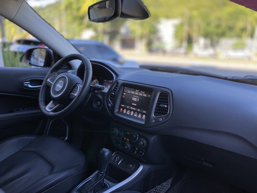 jeep compass 2.0 16v flex longitude at 18/19 seminovo9