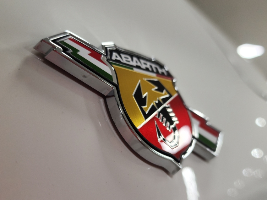 fiat fastback 1.3 turbo 270 flex abarth at6 25/26 0km11