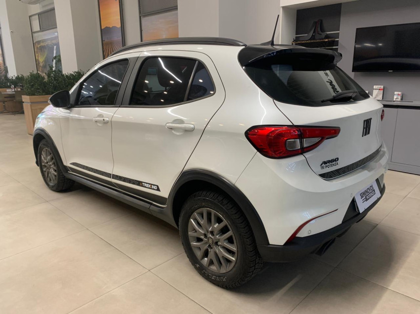 fiat argo 1.3 firefly flex trekking man 20/21 seminovo5