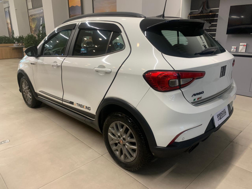 fiat argo 1.3 firefly flex trekking man 19/20 seminovo5