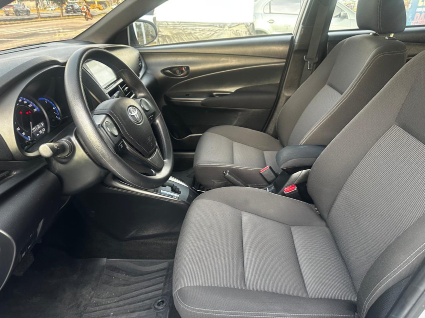 toyota yaris 1.5 16v flex xls multidrive 24/25 seminovo6