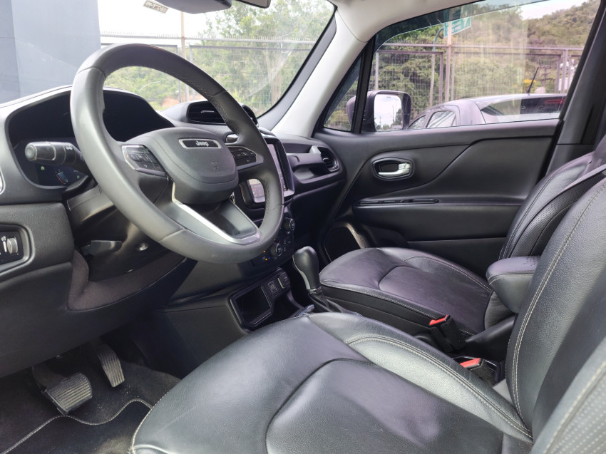jeep renegade 1.3 t270 turbo flex longitude at6 23/24 seminovo5