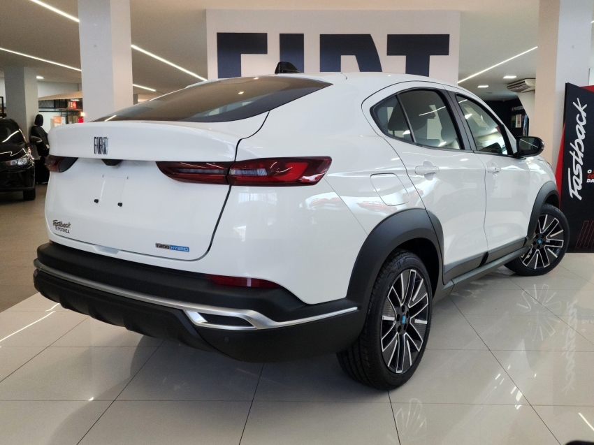 fiat fastback 1.0 turbo 200 hybrid audace cvt 26/26 0km14