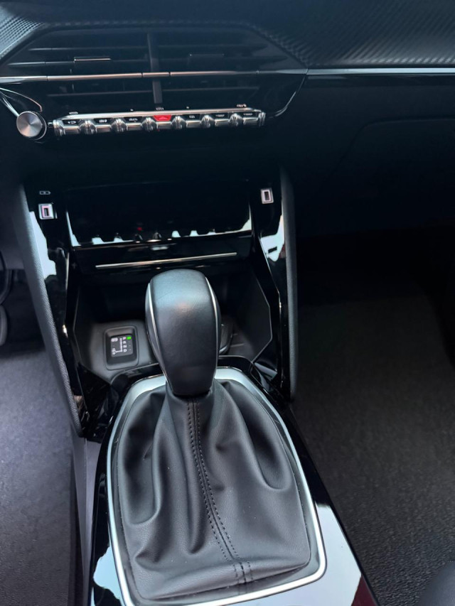 peugeot 2008 1.0 turbo 200 flex allure cvt 24/25 seminovo10