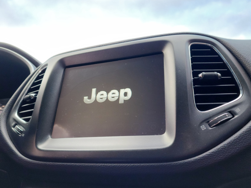 jeep compass 2.0 16v flex longitude at 20/21 seminovo11