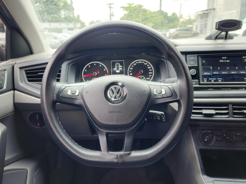 volkswagen polo 1.0 mpi total flex man 18/19 seminovo8