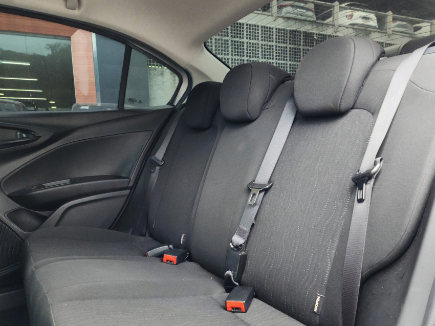 fiat cronos 1.3 firefly flex drive man 18/19 seminovo14