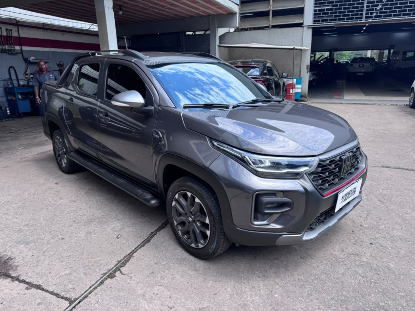 FIAT STRADA 1.0 TURBO 200 FLEX ULTRA CD CVT 24/24 SEMINOVO0