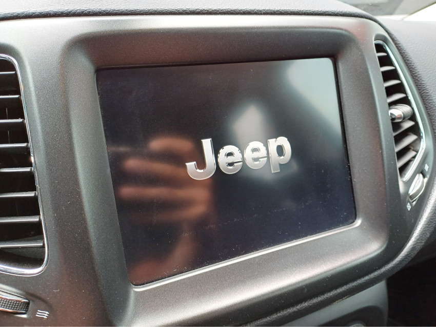 jeep compass 2.0 16v flex longitude automatico 2019 jeep compass 2.0 16v flex longitude automatico 2019