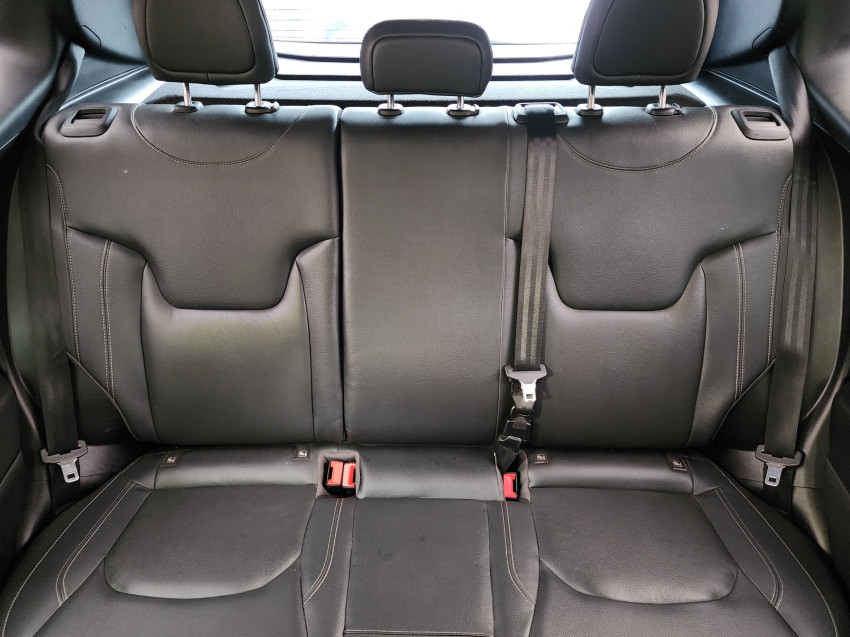 jeep renegade 1.3 t270 turbo flex longitude at6 23/24 seminovo