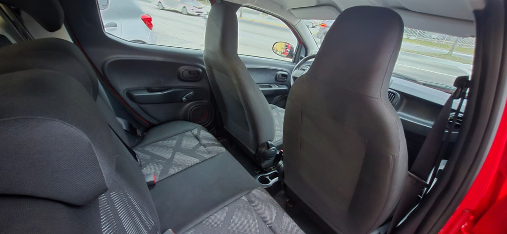 fiat mobi 1.0 evo flex like man 23/23 seminovo fiat mobi 1.0 evo flex like man 23/23 seminovo