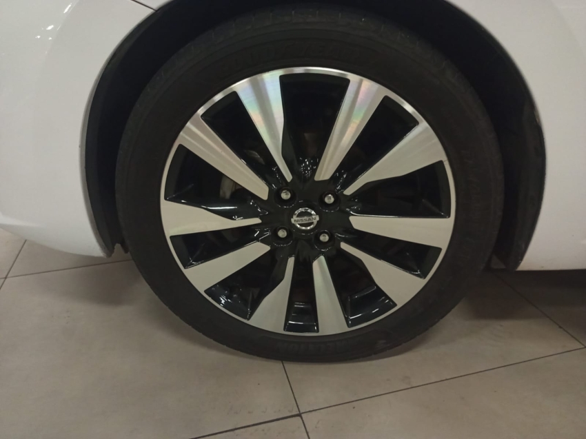 nissan versa 1.6 16v flex sense xtronic 21/22 seminovo