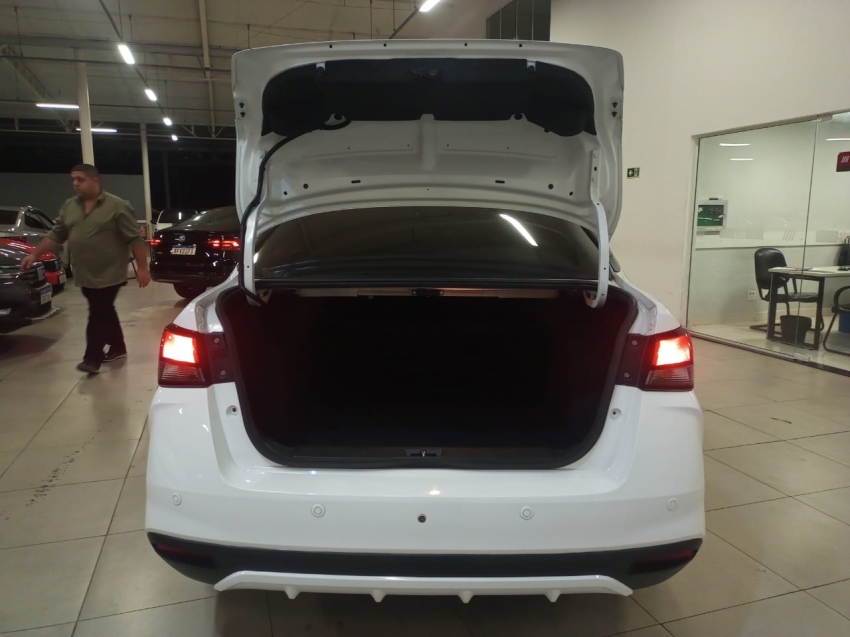 nissan versa 1.6 16v flex sense xtronic 21/22 seminovo