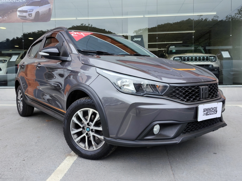 fiat argo 1.3 firefly flex trekking man 23/24 seminovo