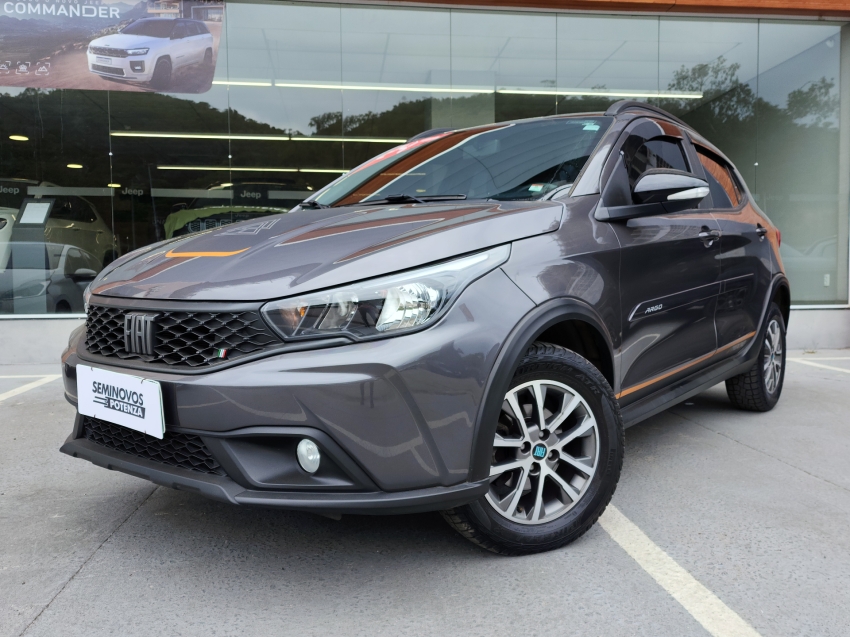 fiat argo 1.3 firefly flex trekking man 23/24 seminovo