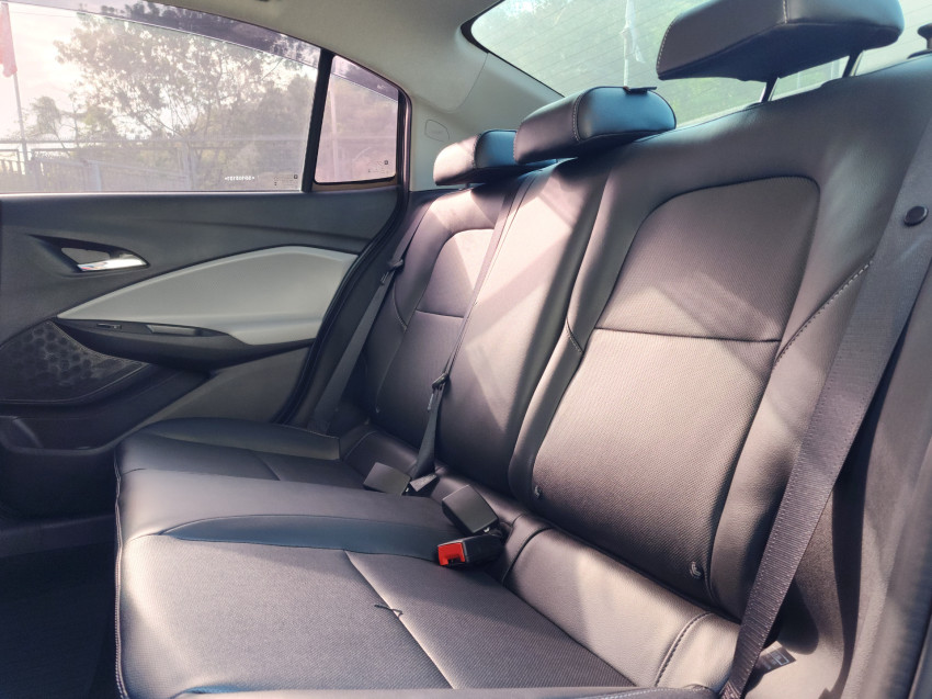 chevrolet onix 1.0 turbo flex plus premier at 24/25 seminovo chevrolet onix 1.0 turbo flex plus premier at 24/25 seminovo