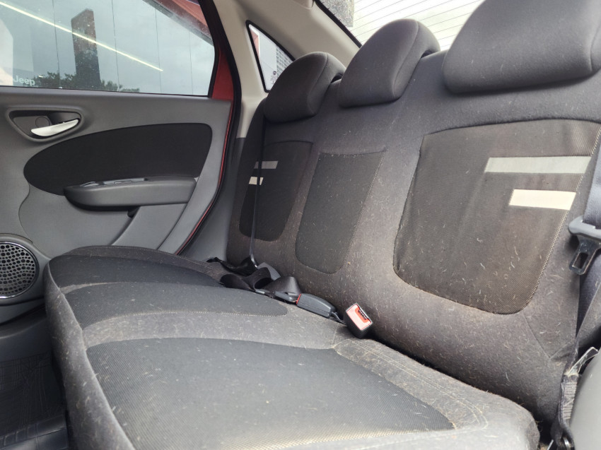 grand siena 1.6 mpi essence 16v flex 4p at 14/15 seminovo grand siena 1.6 mpi essence 16v flex 4p at 14/15 seminovo